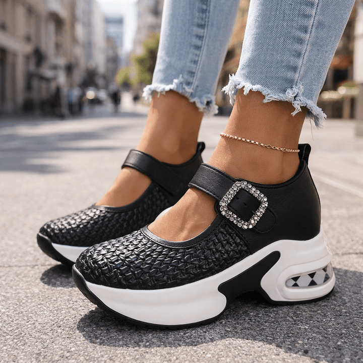 Elmira Charm Platforms