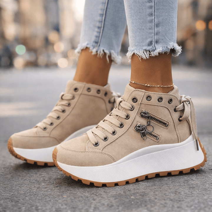 Novera Chunk Sneakers