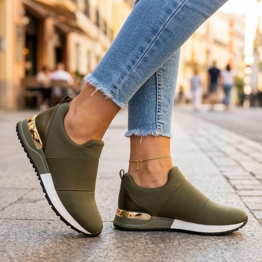 Arvena Slip-On Sneakers