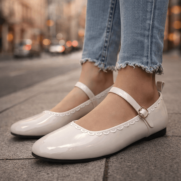 Odette Noir Flats